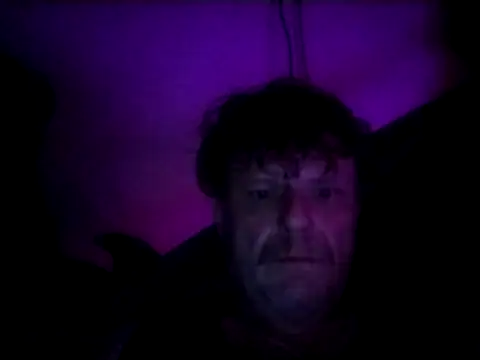 Snapshot of WiltedYeller chatting on May 28, 8:33 am WiltedYeller online show from May 28, 8:33 am