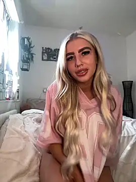 BlondeBetty online show from September 12, 7:52 am