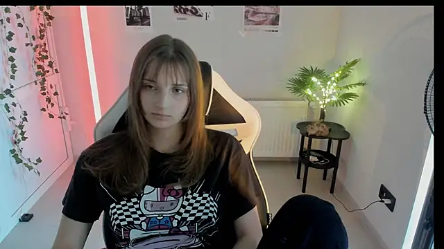 Snapshot of NeyliDream chatting on July 10, 3:25 pm NeyliDream online show from July 10, 3:25 pm