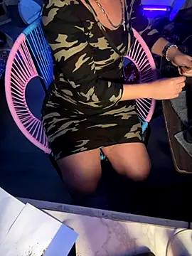 shortywidaphatty online show from October 23, 3:22 pm