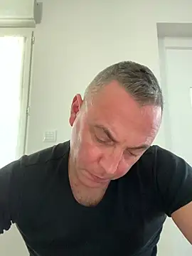 Snapshot of Marronglace1 chatting on March 5, 8:43 am Marronglace1 online show from March 5, 8:43 am
