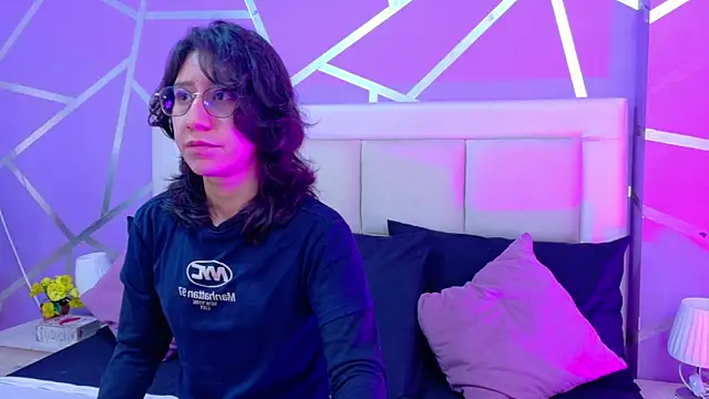 Snapshot of jupiterysaturno chatting on September 26, 1:04 pm jupiterysaturno online show from September 26, 1:04 pm