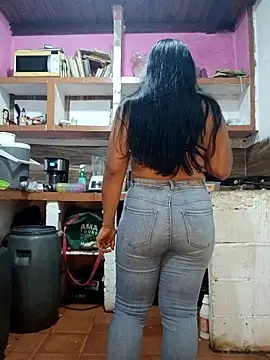 girlpee online show from November 27, 11:23 am