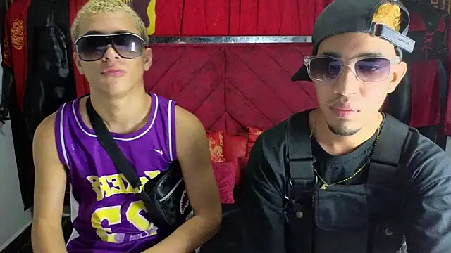 Latin straight0 online show from October 9, 4:21 am