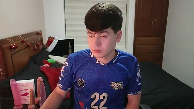 tightncuteass online show from December 14, 1:22 am