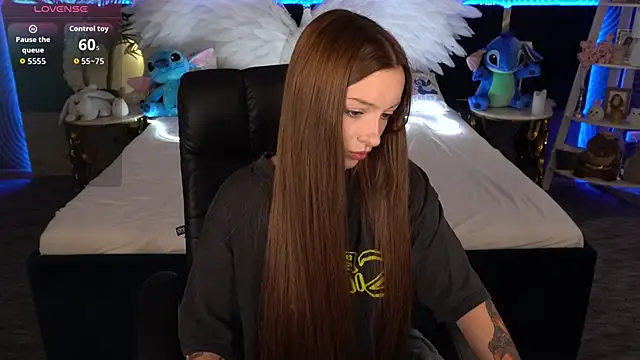 FoxyMayy online show from October 23, 1:10 pm