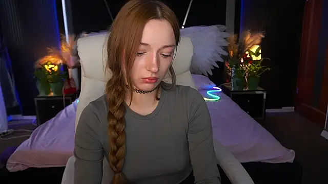 Snapshot of FoxyMayy chatting on May 10, 2:22 pm FoxyMayy online show from May 10, 2:22 pm