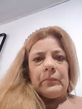 Snapshot of Casandra_Cruz chatting on October 4, 1:31 pm Casandra Cruz online show from October 4, 1:31 pm