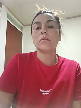 Snapshot of vanessa-titisM chatting on July 2, 3:23 am vanessa-titisM online show from July 2, 3:23 am