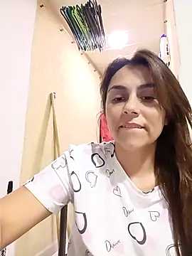 Snapshot of vanessa-titisM chatting on July 15, 2:50 am vanessa-titisM online show from July 15, 2:50 am