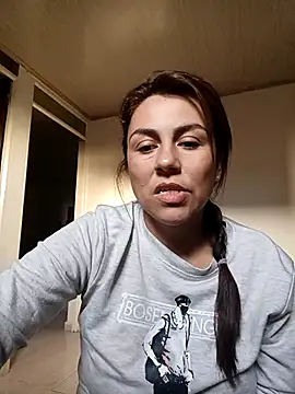Snapshot of vanessa-titisM chatting on July 16, 10:27 pm vanessa-titisM online show from July 16, 10:27 pm