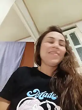Snapshot of vanessa-titisM chatting on July 19, 12:14 am vanessa-titisM online show from July 19, 12:14 am