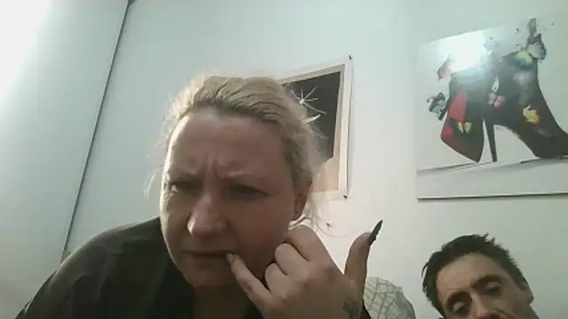 Snapshot of Bakala93 chatting on May 11, 3:01 am Bakala93 online show from May 11, 3:01 am