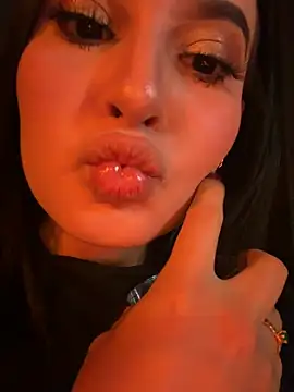 GabyMejiaa online show from February 15, 5:37 am