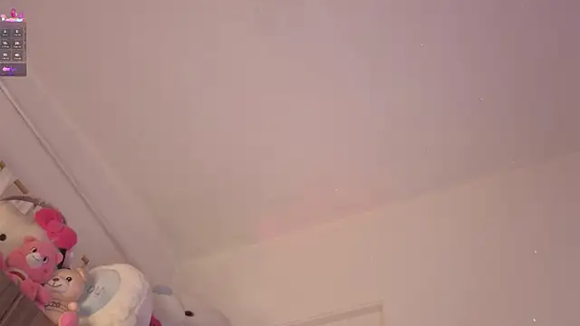 Snapshot of ashlynnlowe_ chatting on July 9, 10:14 pm ashlynnlowe online show from July 9, 10:14 pm