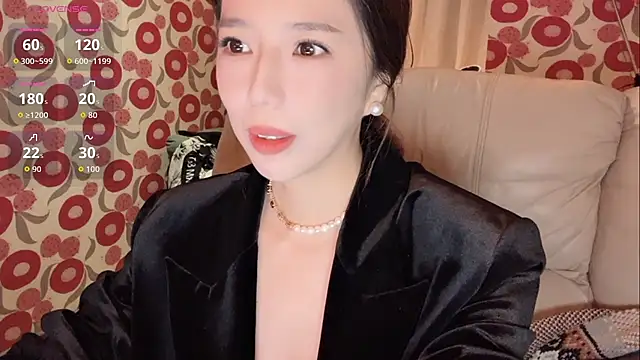 miss-lin online show from October 21, 12:50 pm