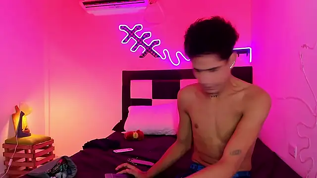 Lucky boys  X online show from October 18, 11:55 am