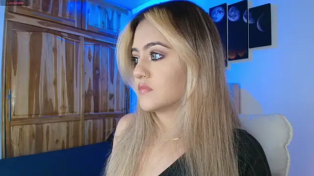 MaryMoon  online show from October 12, 7:13 pm