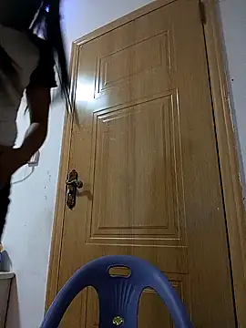 Snapshot of luy-xinh02 chatting on October 3, 2:52 am luy-xinh02 online show from October 3, 2:52 am