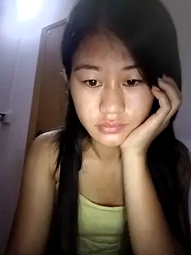 Snapshot of luy-xinh02 chatting on October 8, 9:56 pm luy-xinh02 online show from October 8, 9:56 pm