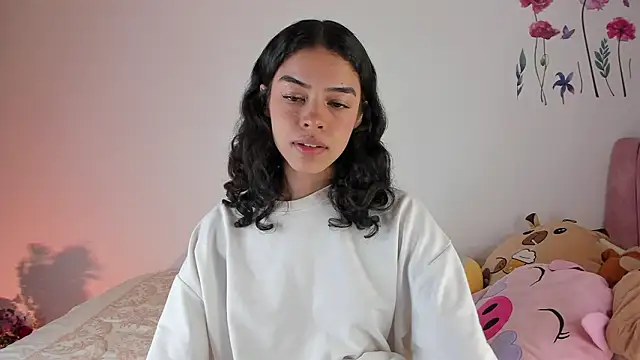 Snapshot of maddy_parker__ chatting on March 22, 12:25 am maddy parker online show from March 22, 12:25 am