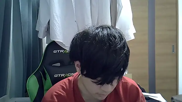 aokunvvv online show from October 13, 9:31 am