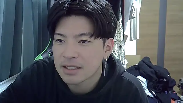aokunvvv online show from October 19, 10:32 pm