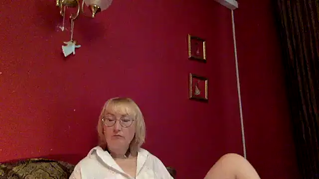 Snapshot of Zeyona chatting on July 24, 5:16 am Zeyona online show from July 24, 5:16 am