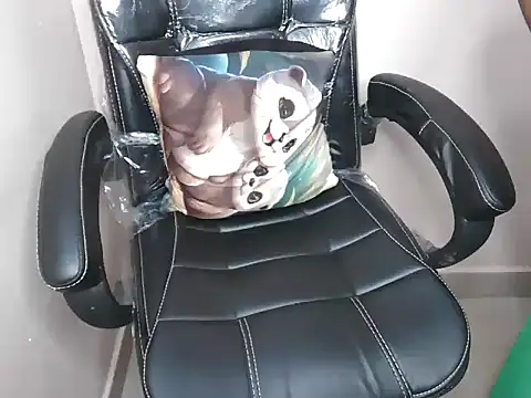 Snapshot of bold_naina chatting on October 15, 3:50 am bold naina online show from October 15, 3:50 am