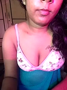 Snapshot of Tamil_Kavitha chatting on August 5, 7:00 am Tamil Kavitha online show from August 5, 7:00 am