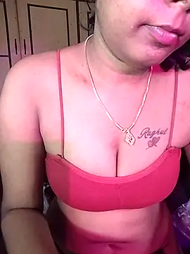 Snapshot of Tamil_Kavitha chatting on August 8, 4:14 am Tamil Kavitha online show from August 8, 4:14 am