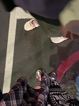 Snapshot of piffydream chatting on March 16, 12:31 pm piffydream online show from March 16, 12:31 pm