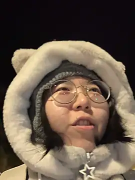 Snapshot of piffydream chatting on March 21, 11:15 am piffydream online show from March 21, 11:15 am