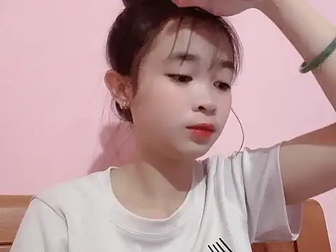 Snapshot of Suna7383 chatting on October 1, 3:40 pm Suna7383 online show from October 1, 3:40 pm