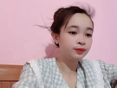 Snapshot of Suna7383 chatting on October 11, 6:28 pm Suna7383 online show from October 11, 6:28 pm