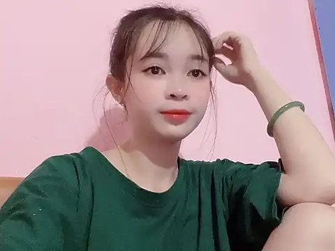 Snapshot of Suna7383 chatting on October 12, 5:56 pm Suna7383 online show from October 12, 5:56 pm