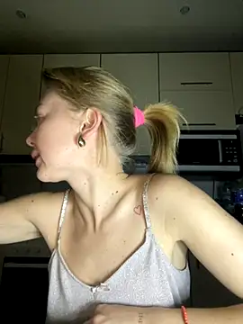 MartaLuna  online show from November 26, 7:26 pm