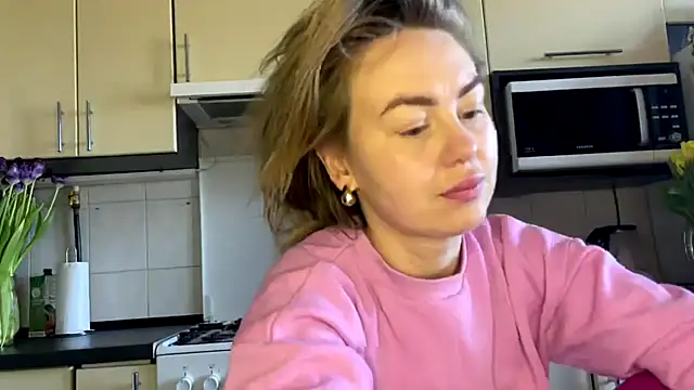 MartaLuna  online show from March 11, 10:54 am