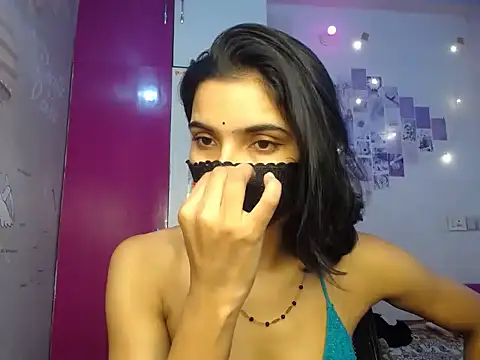 Snapshot of Sweetangle24 chatting on October 4, 8:40 pm Sweetangle24 online show from October 4, 8:40 pm