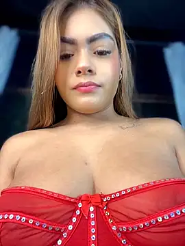 Snapshot of MayaMoanXXX chatting on April 29, 1:15 pm MayaMoanXXX online show from April 29, 1:15 pm