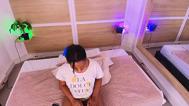 ValeryCortezm online show from January 15, 12:43 pm