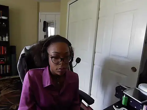 Snapshot of productivepussy chatting on September 11, 5:35 pm productivepussy online show from September 11, 5:35 pm