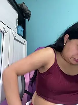 Snapshot of April_Becker chatting on June 6, 3:22 am April Becker online show from June 6, 3:22 am