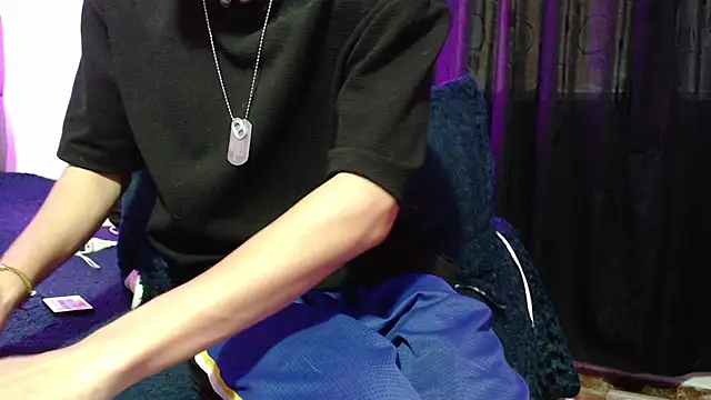 NaytonFreeman online show from November 20, 11:10 am