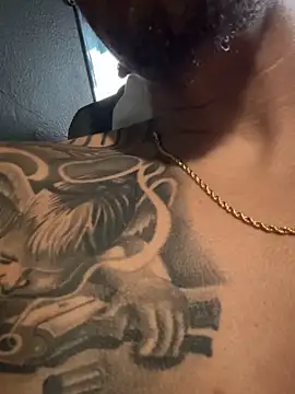 busnfatnutsLildee online show from April 8, 12:05 pm