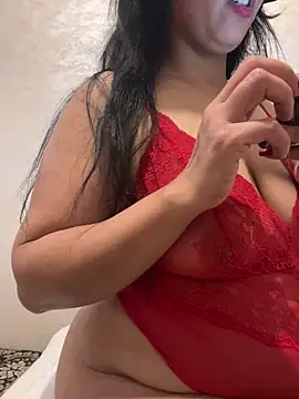 lara9Qouin online show from April 8, 10:54 pm