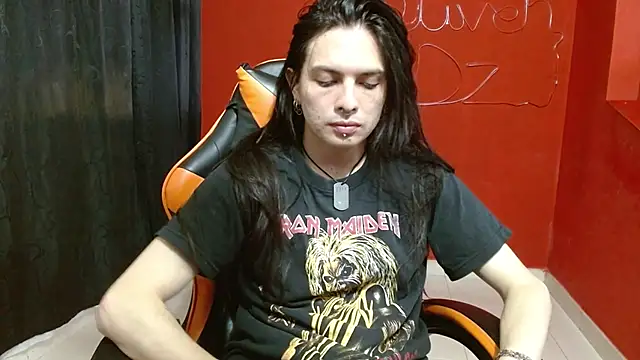 Snapshot of stvn_hot chatting on November 15, 11:43 pm stvn hot online show from November 15, 11:43 pm