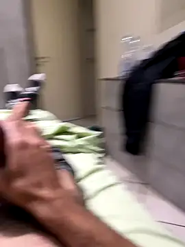 alexbergo87 online show from September 22, 8:11 pm