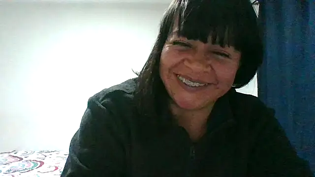 adri89-g online show from February 2, 1:37 am