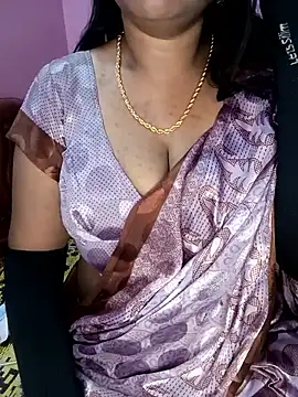 Snapshot of KannadaTamilTeluguBeauty chatting on December 17, 5:30 pm KannadaTamilTeluguBeauty online show from December 17, 5:30 pm